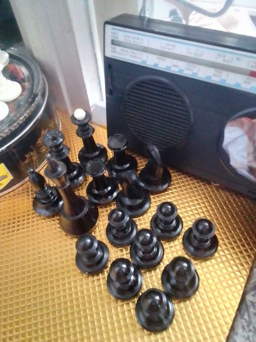 Шахматы настольные.шашки.домино.