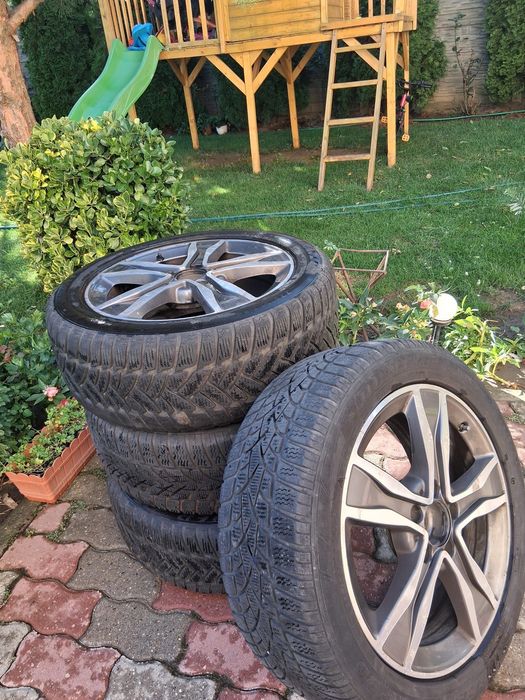 Vând roți complecte R17 Mercedes
