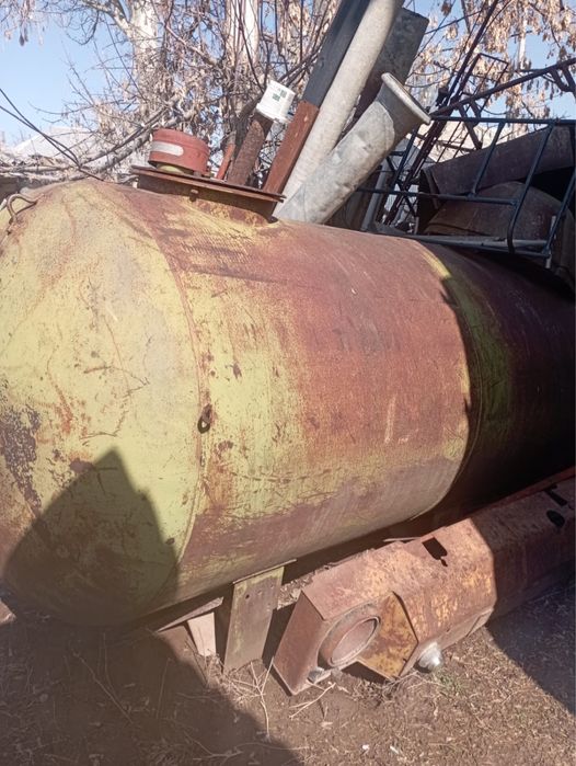 Продаёться бочка .