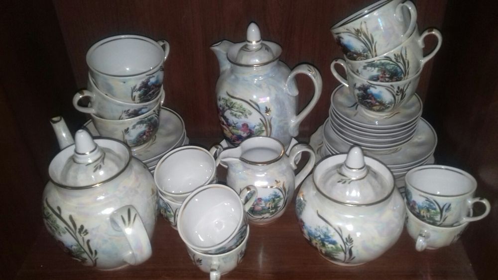 Продам Сервиз чайно кофейный
