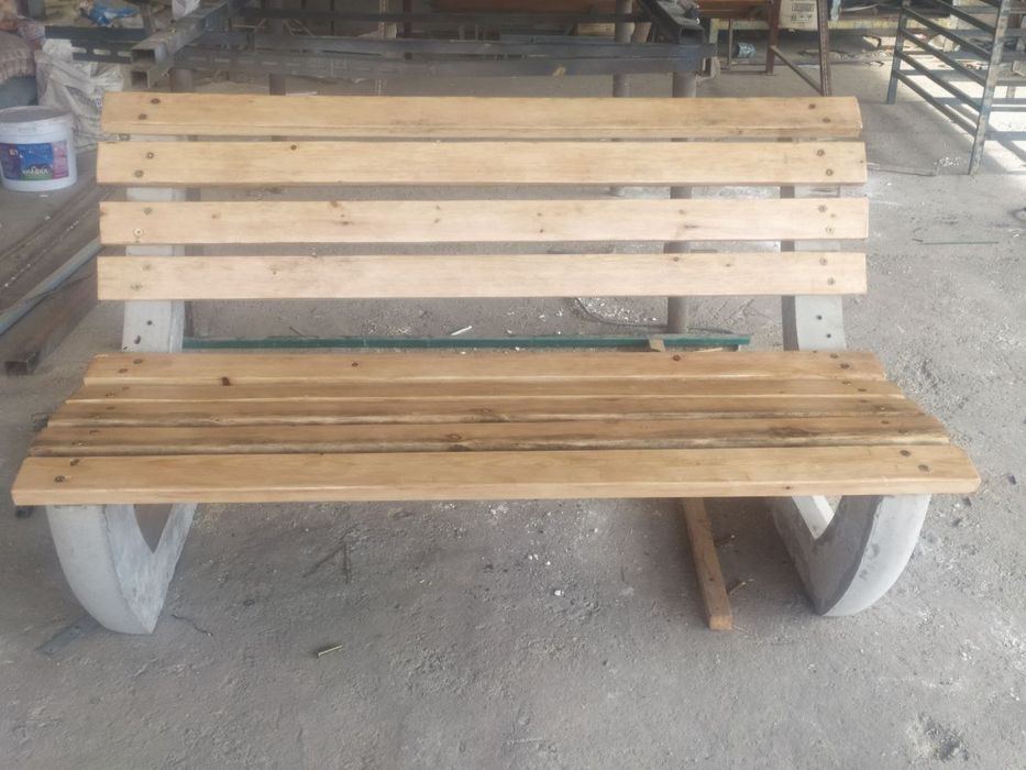 Скамейка комфортабельная