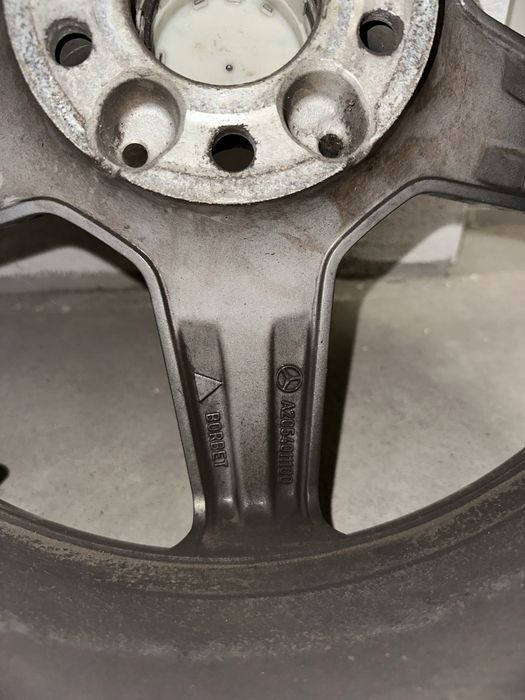 Roti/jante Mercedes OEM R18 W205 C E CLA cu anvelope Michelin m+s iarna/vara