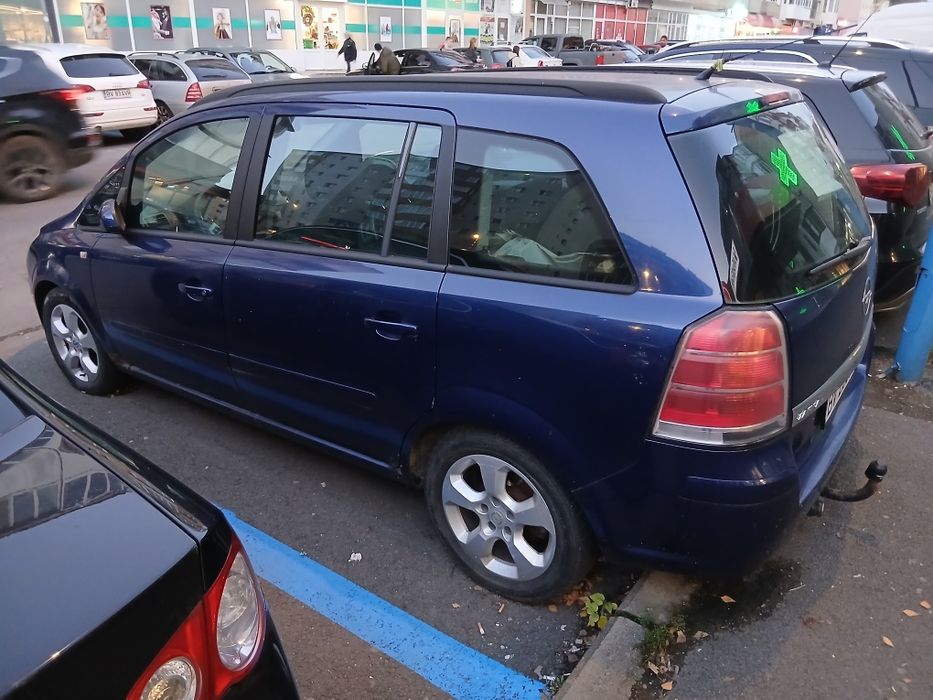 Opel zafira  de vinzare