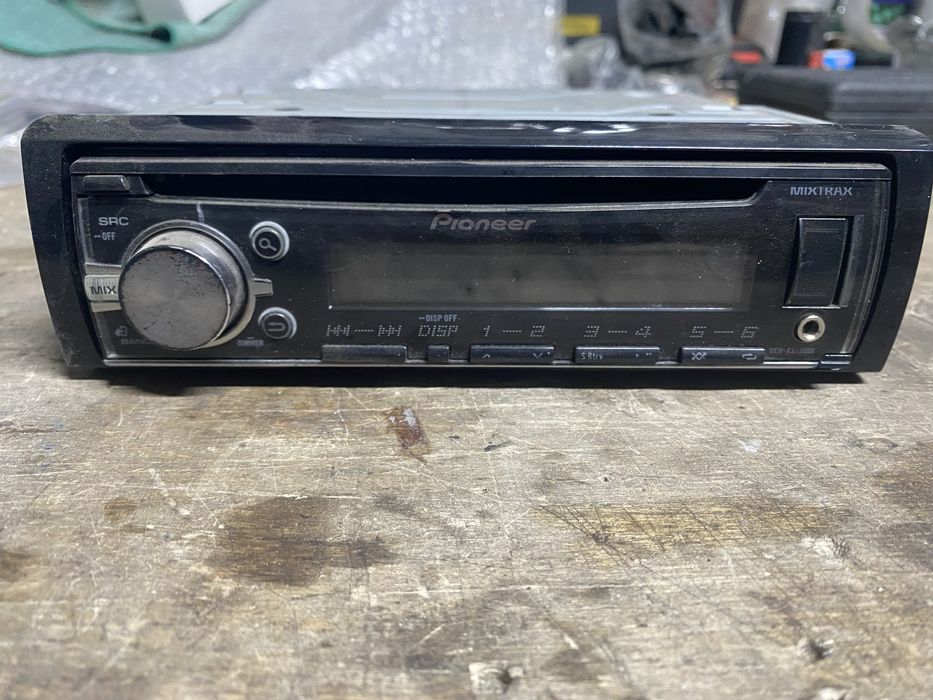 Продам магнитолы и динамки