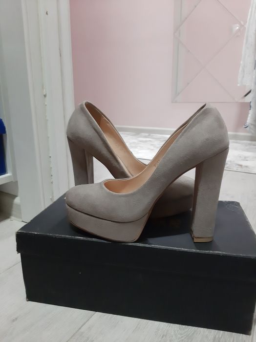 Бежевые Туфли на платформе