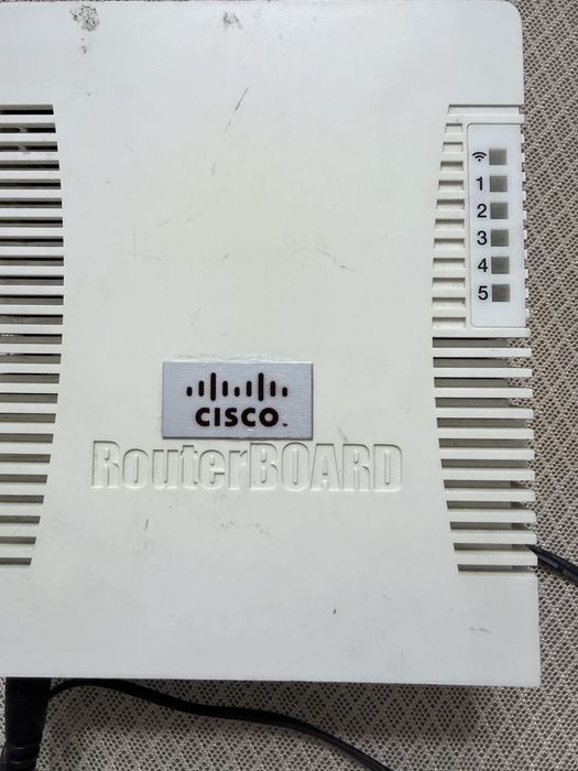 Wi-Fi роутер MikroTik RB951Ui-2HnD / 5 портов / PoE in + PoE out