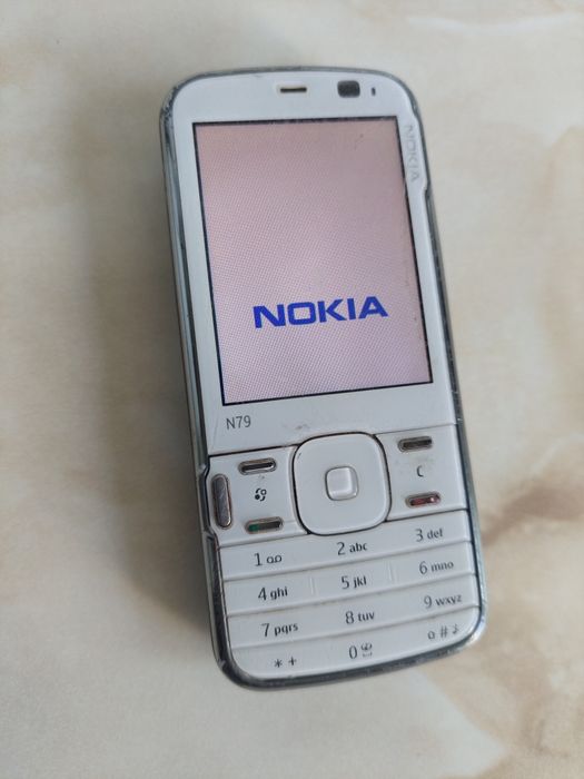 [N79] Vând Nokia N79 pe alb, perfect funcțional și NEcodat //poze reale