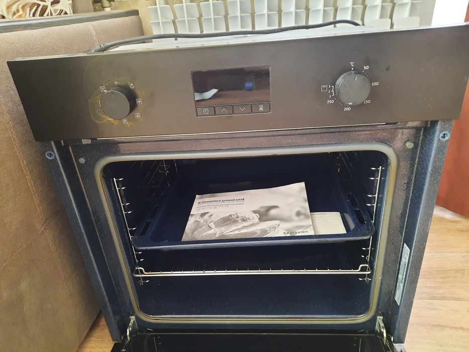 Духовой шкаф (встраиваемый)
