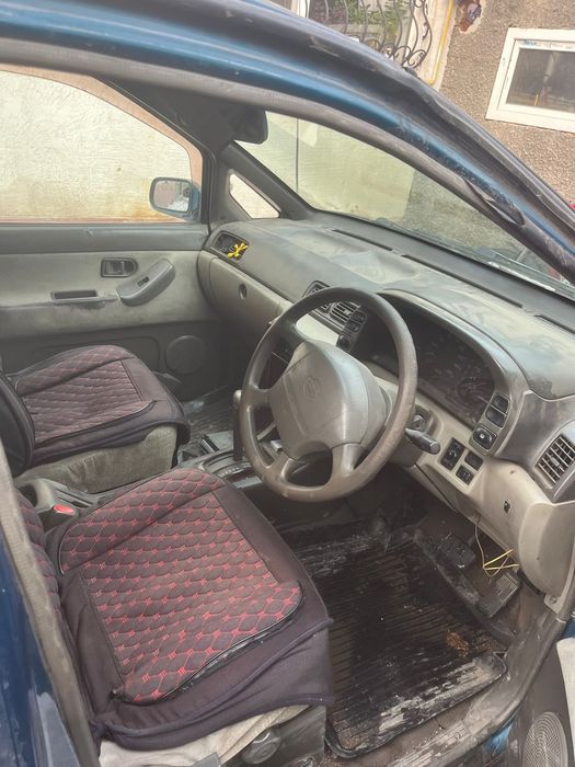 Нисан прерия продам