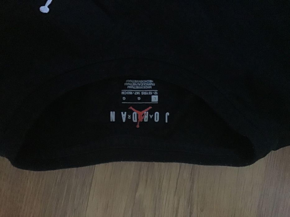 Vând tricou Nike Air Jordan