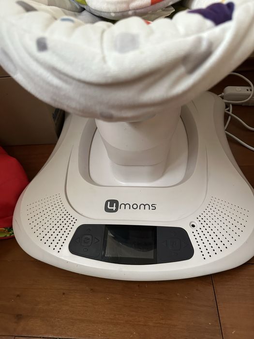 Детская качалка 4 moms б/у