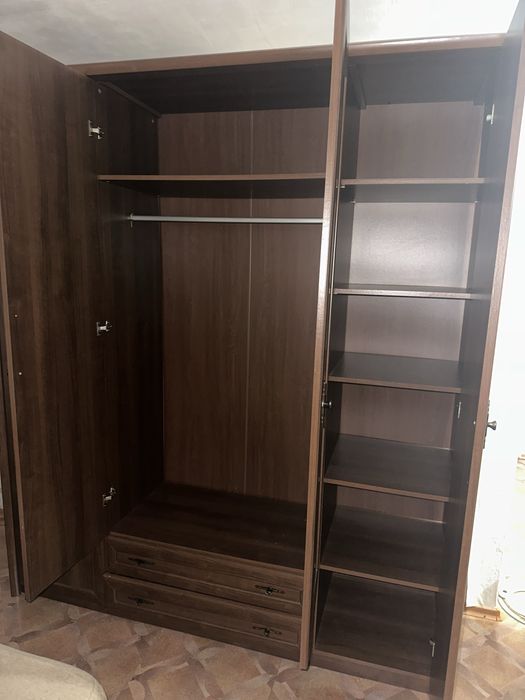 Продам шкаф в спальню