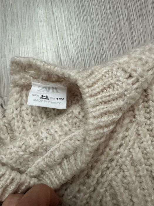 Pulover zara 4-5 ani