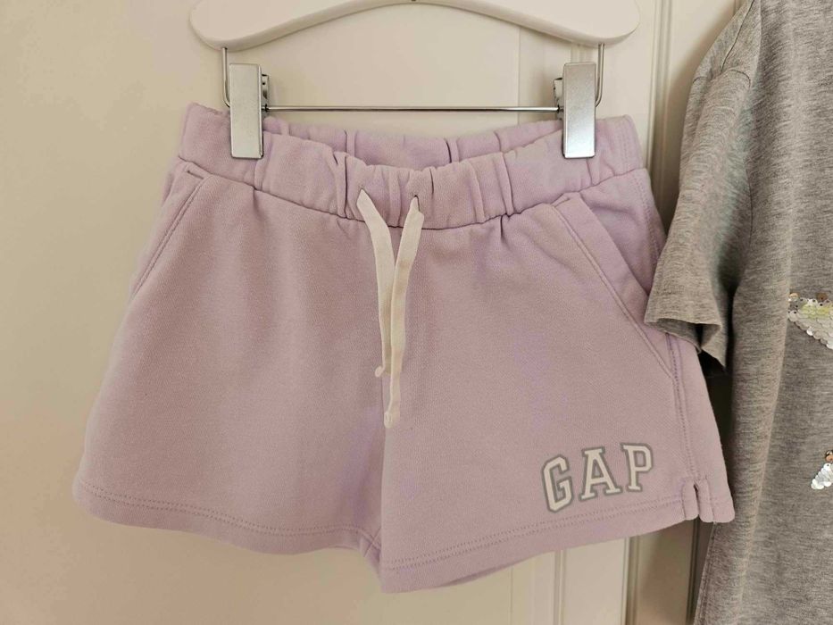 Момичешка тениска и къси гащи Gap - 6-7 години