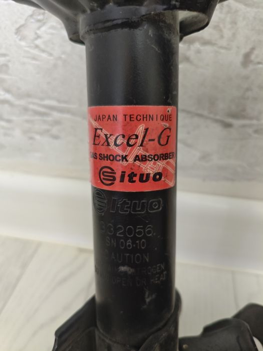 Продам Амортизаторы