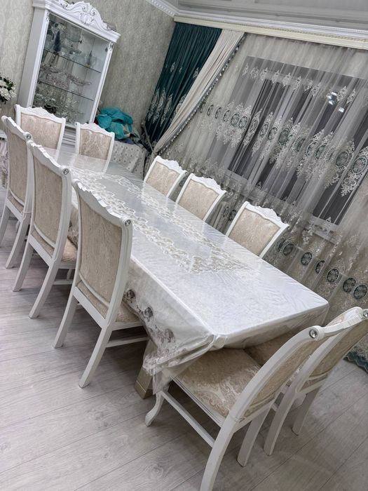 Стол и стуля продаётся