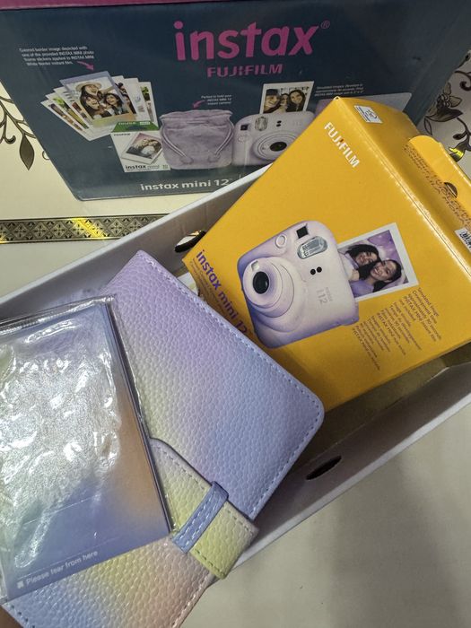 Fujifilm Instax Mini 12
