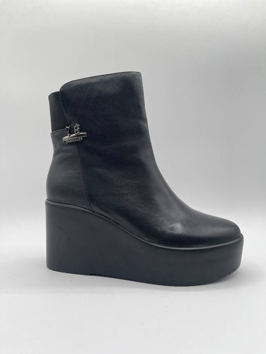 Полусапожки из натуральной кожи, распродажа