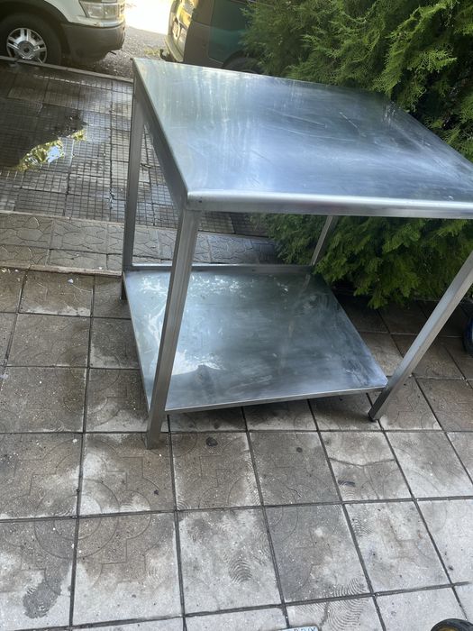 Работна маса неръждавейка