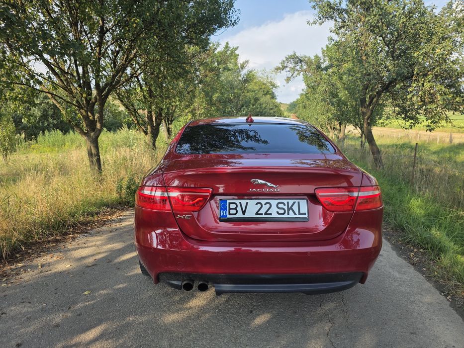 Vand Jaguar XE 2016 2.0d