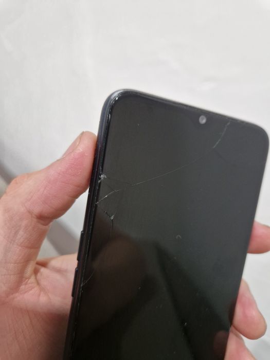 Продам телнфон OPPO A 16