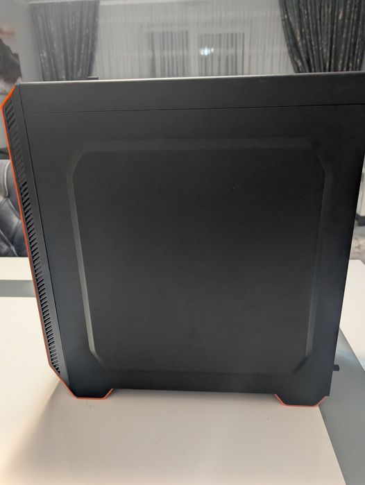 REZERVAT! Carcasa ATX + sursa 650w