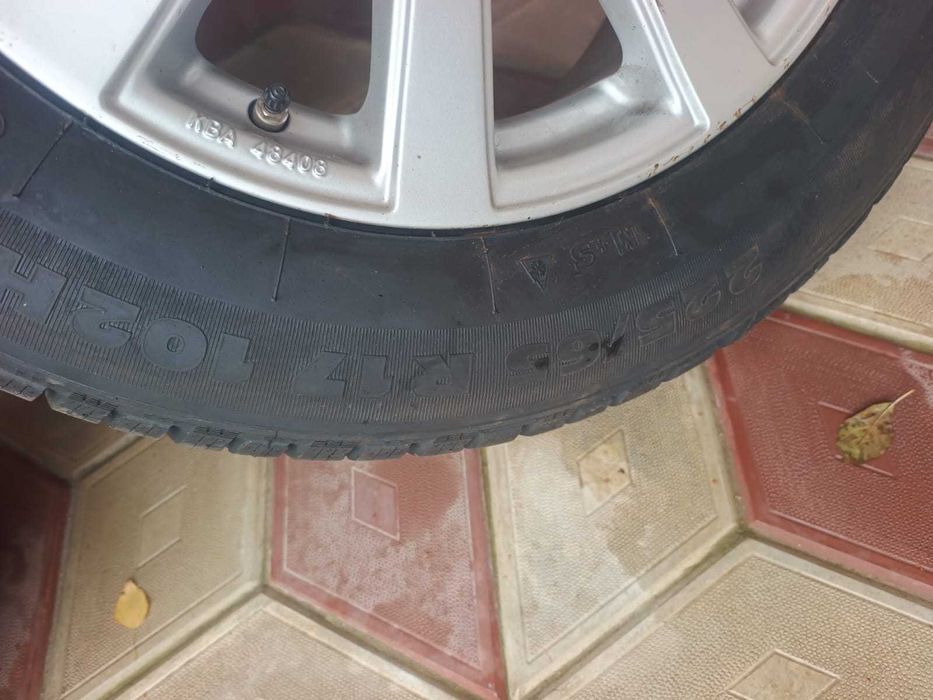 Jante aliaj cu anvelope de iarna Honda CRV 17"