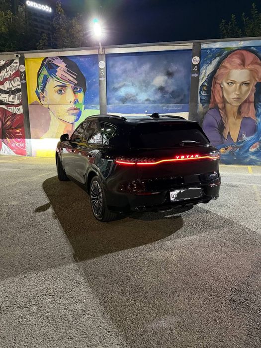 Voyah plug in hybrid 2026-yil  madel. Srochna sotiladi.