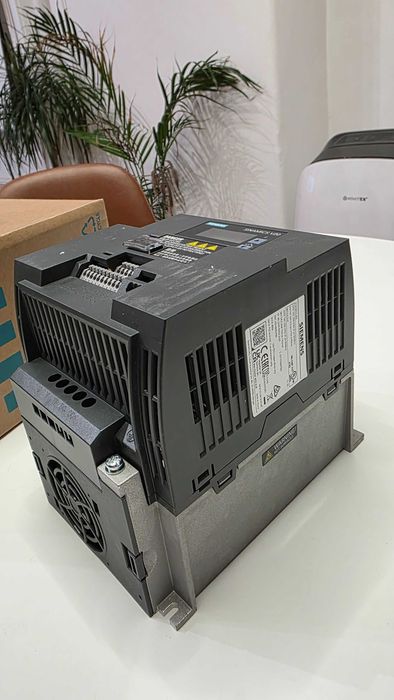 Vand convertizor frecventa Siemens Sinamics V20, FSAD 2,2kW