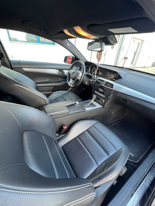 MERCEDES-BENZ C-Class 2011 — imagine 5