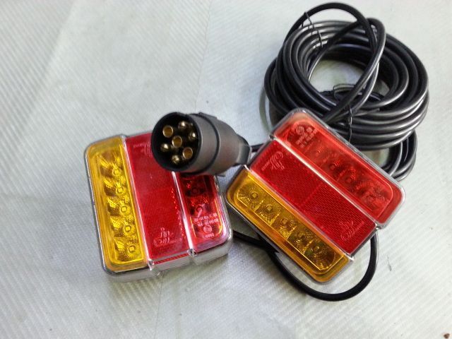 set lampi remoca cu cablu pe led