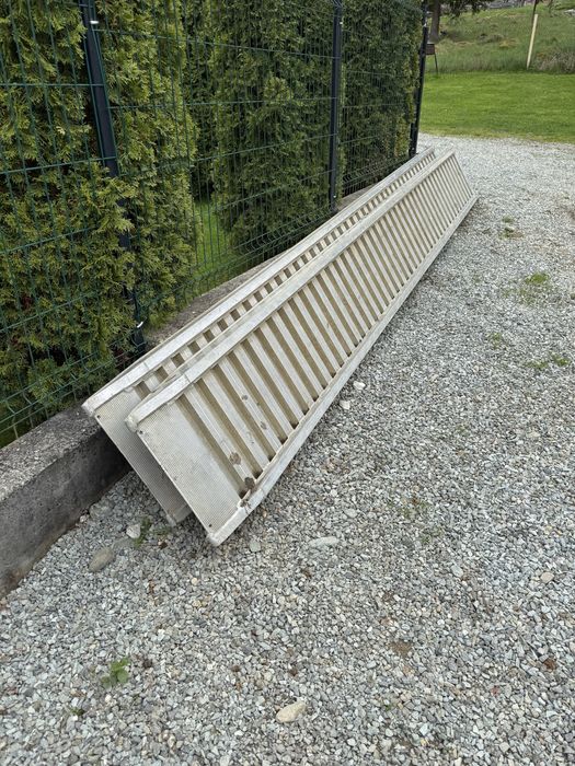 Rampe aluminiu 4,5 metri 6 tone