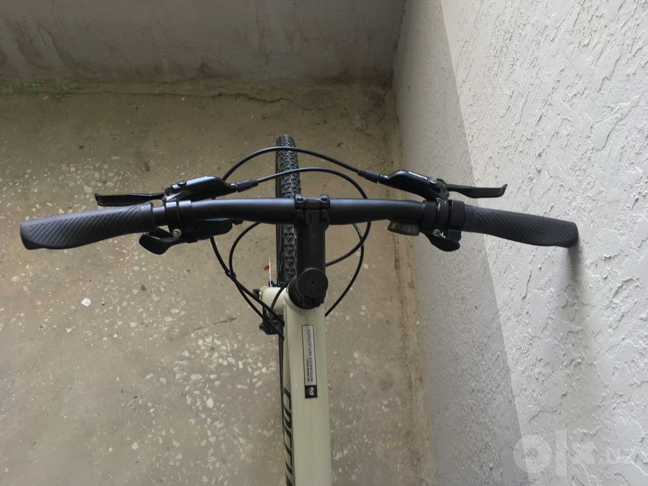 Specialized Sirrus 2022 2.0