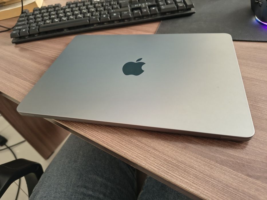 MacBook air m3 / 16 gb/ 250