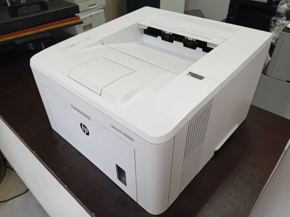 Отличен!!! Безжичен Wi-Fi лазерен принтер HP LaserJet Pro M203dw