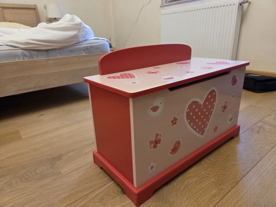 Cutie depozitate jucarii