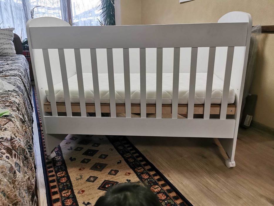 Дървено детско легло