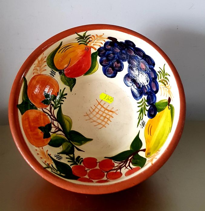 Farfurii/boluri vechi din ceramică italiană