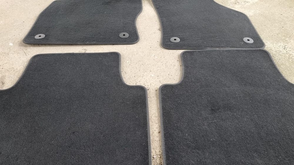 Covorase velur Skoda Octavia III