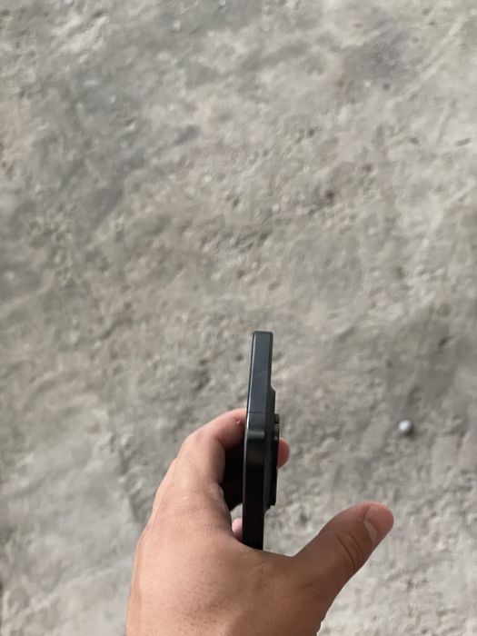 Iphone 15 pro max ochilmagan