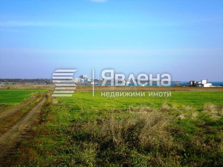 Продава се Парцел в Поморие - 6800 кв.м за 52 €/кв.м - Снимка #5