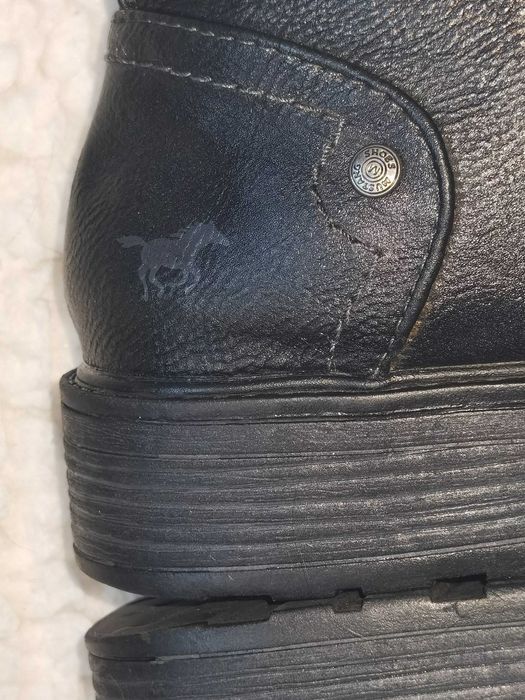 Ghete negre imblanite dama Mustang bocanci negri fete piele