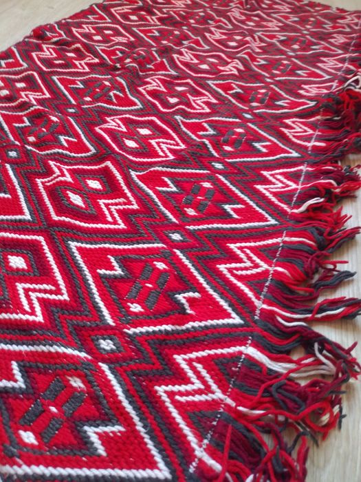 Каре, пано, бродерия за стена