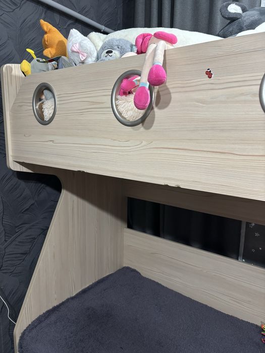 Двух ярусная кровать