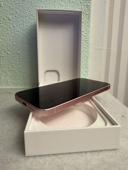 iPhone 15 128 GB Pink