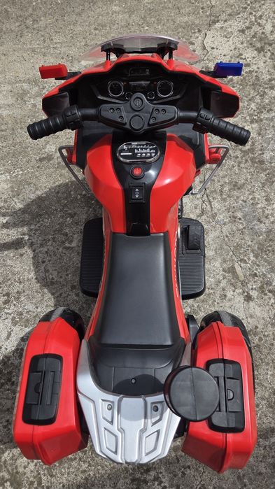 Motocicletă electrică de poliție pentru copii, de culoare roșie.
Caracteristici:copii, de culoare roșie.
Carac
