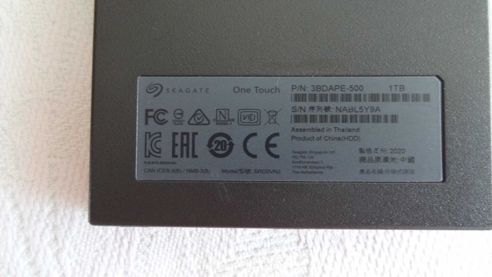 Hard disk extern Seagate One Touch  1TB .