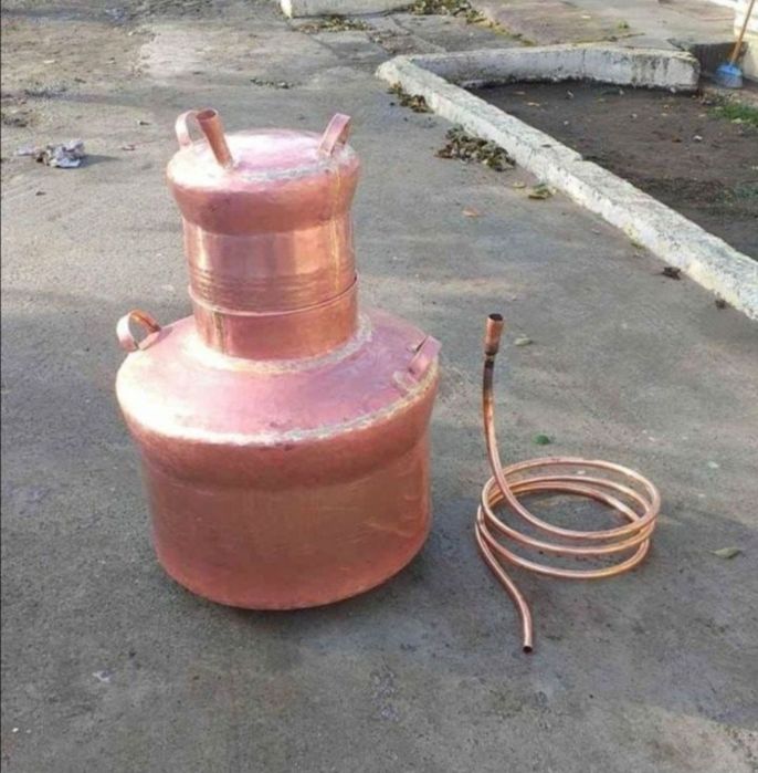 Vând un cazan de făcut tuica din cupru alimentar la capacitatea de 100 litri