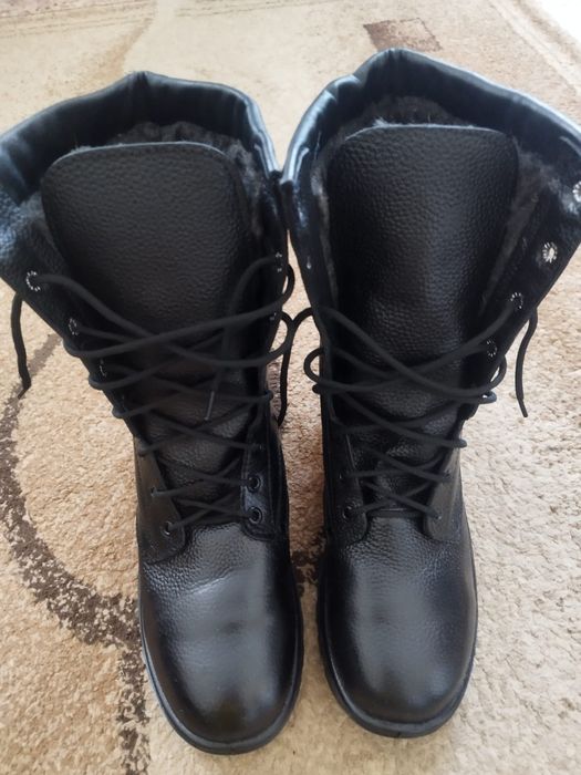 Продам берцы новые
