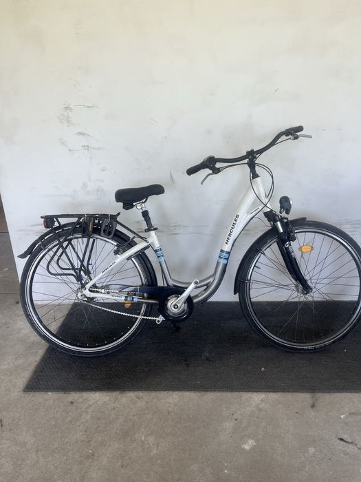 Bicicleta damă Hercules 28
